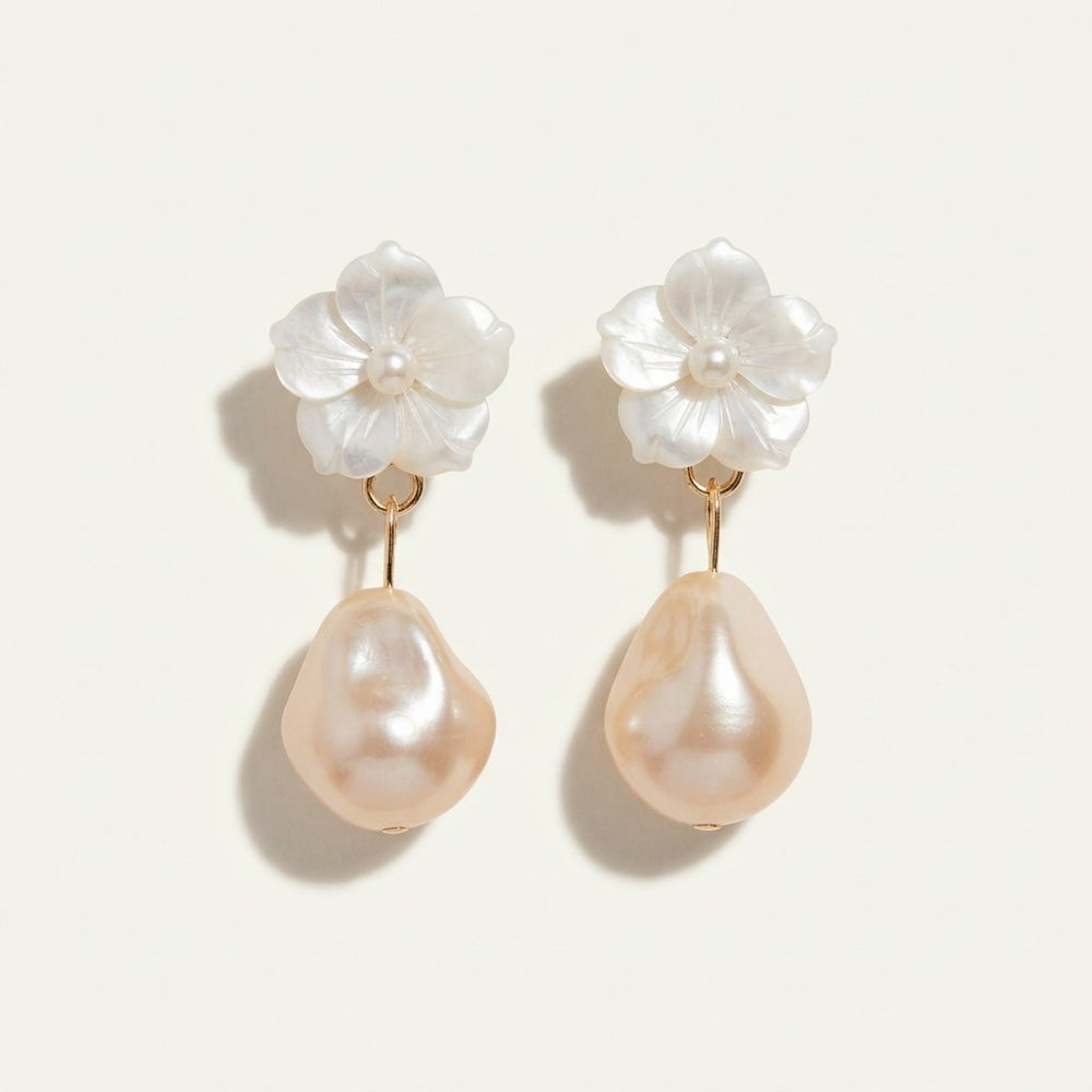 Mother of Pearl Floral Drop Earring